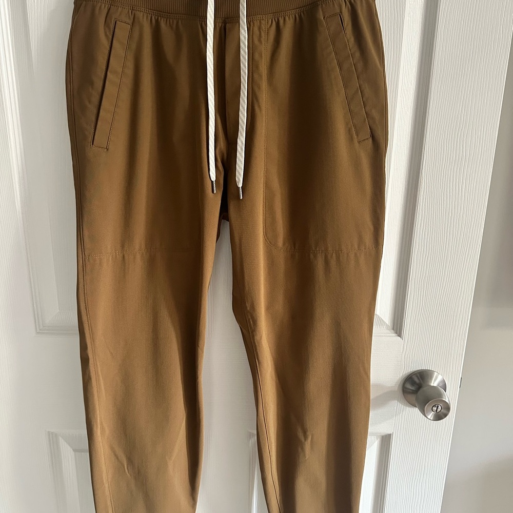 Vuori Joggers